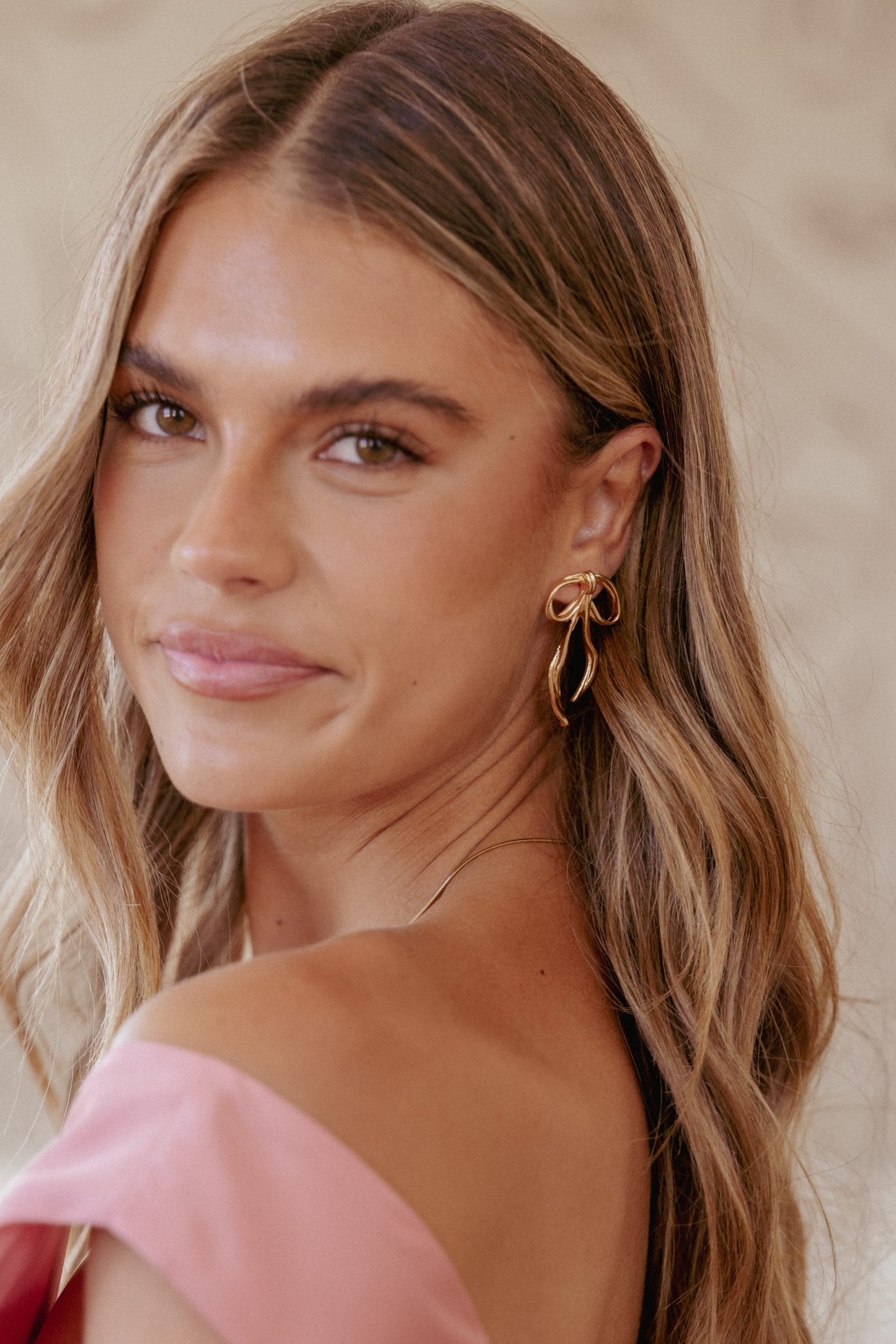 Avery Bow Earrings - Gold