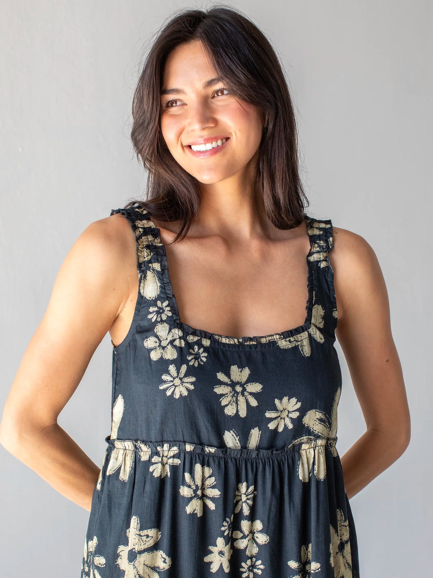 Adele Cotton Maxi Dress - Black Cream Daisies