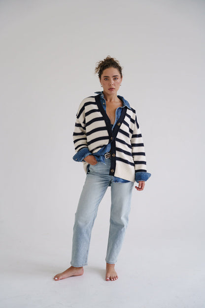 Noah High Rise Cropped Barrel Jeans Light Wash