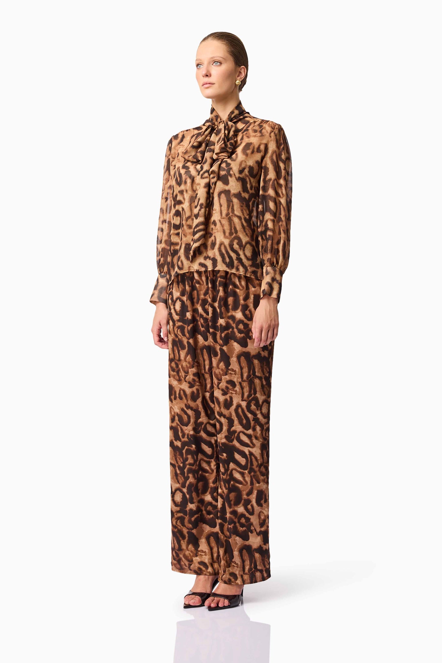 CURAAE Zali Blouse & Pants Set in Leopard Print