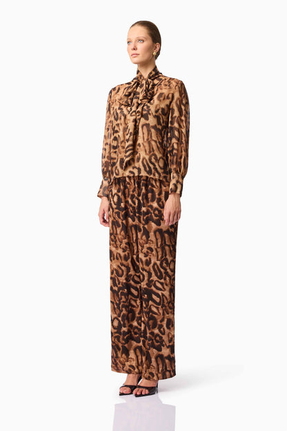 CURAAE Zali Blouse & Pants Set in Leopard Print