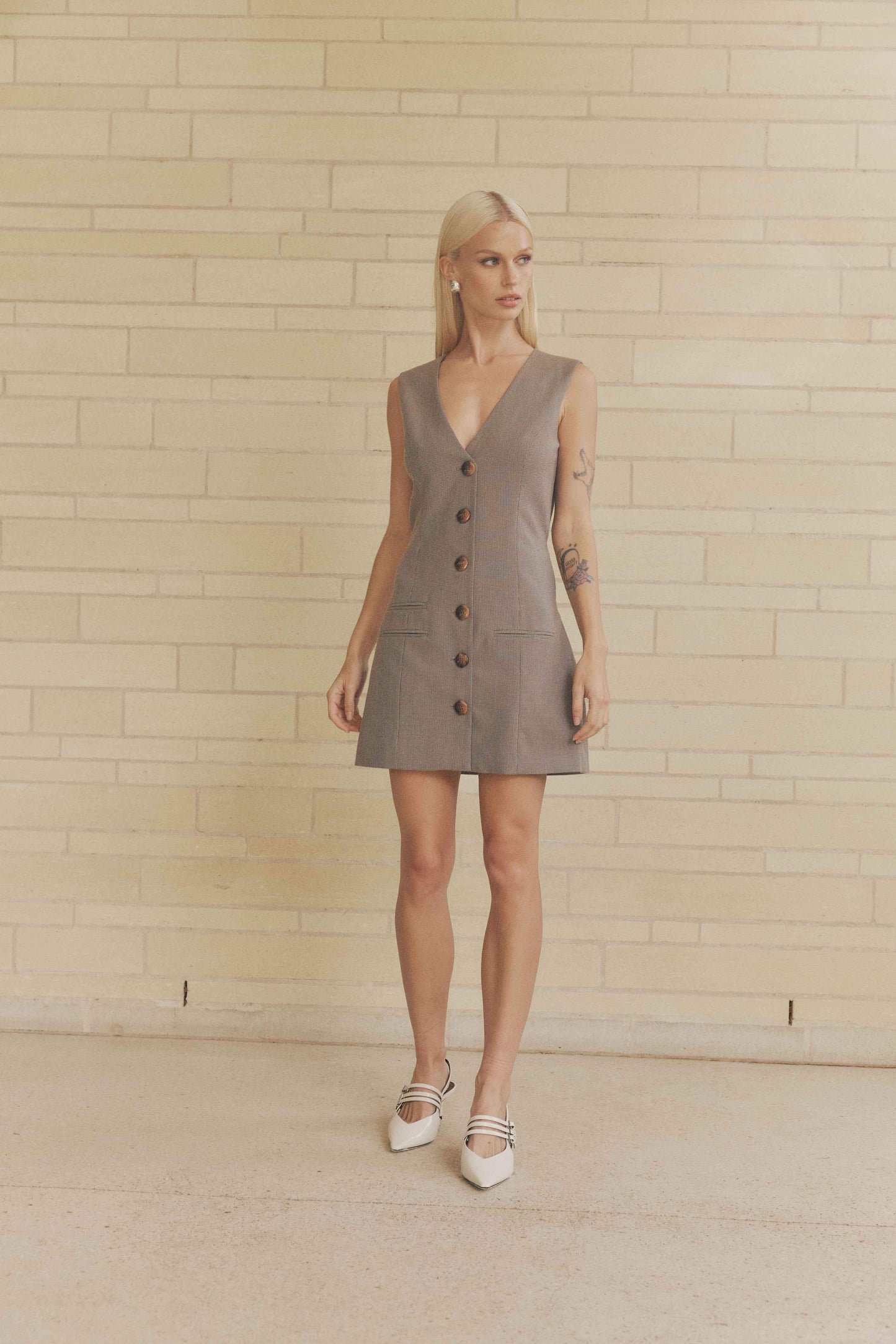 CURAAE Siena V Neck Mini Dress In Brown