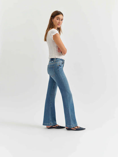 Daze The Heartbreaker Mid Rise Flare