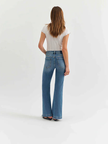 Daze The Heartbreaker Mid Rise Flare
