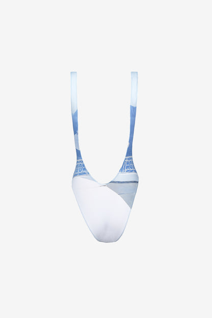 Misti One Piece — Balcony