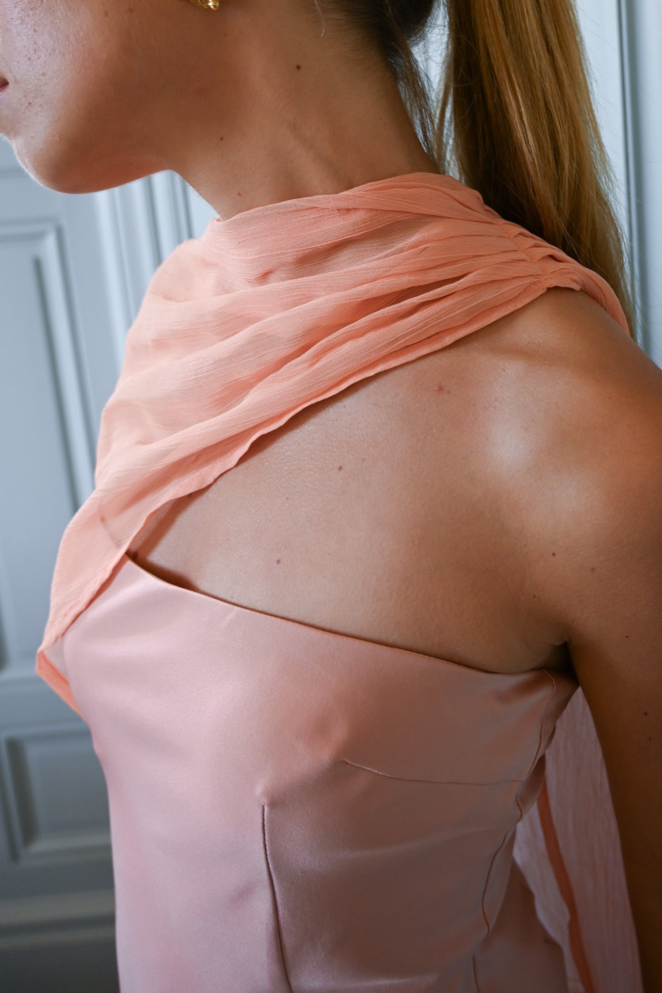 Vitoria Cape Dress — Peach