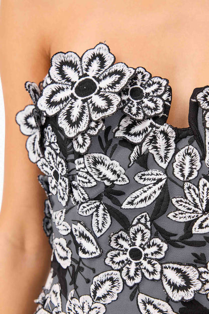 Roseate Strapless Midi Dress in Black