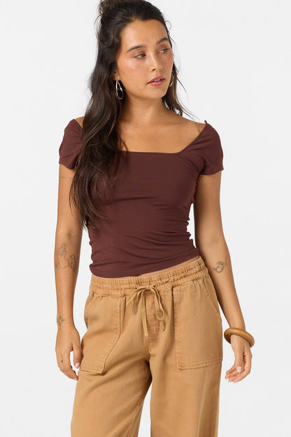 Alyssa Solid Top