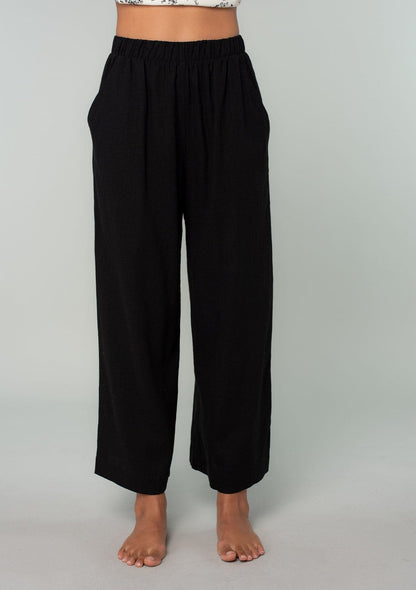 Letania Pant