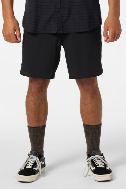 TRVLR Tech Lined 17" Hybrid Shorts