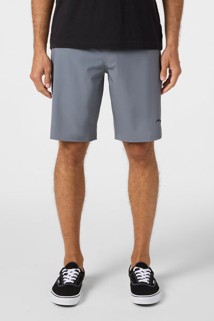 Reserve Solid Hawaii 20" Hybrid Shorts