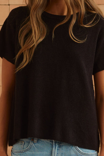 Sage Tee In Black