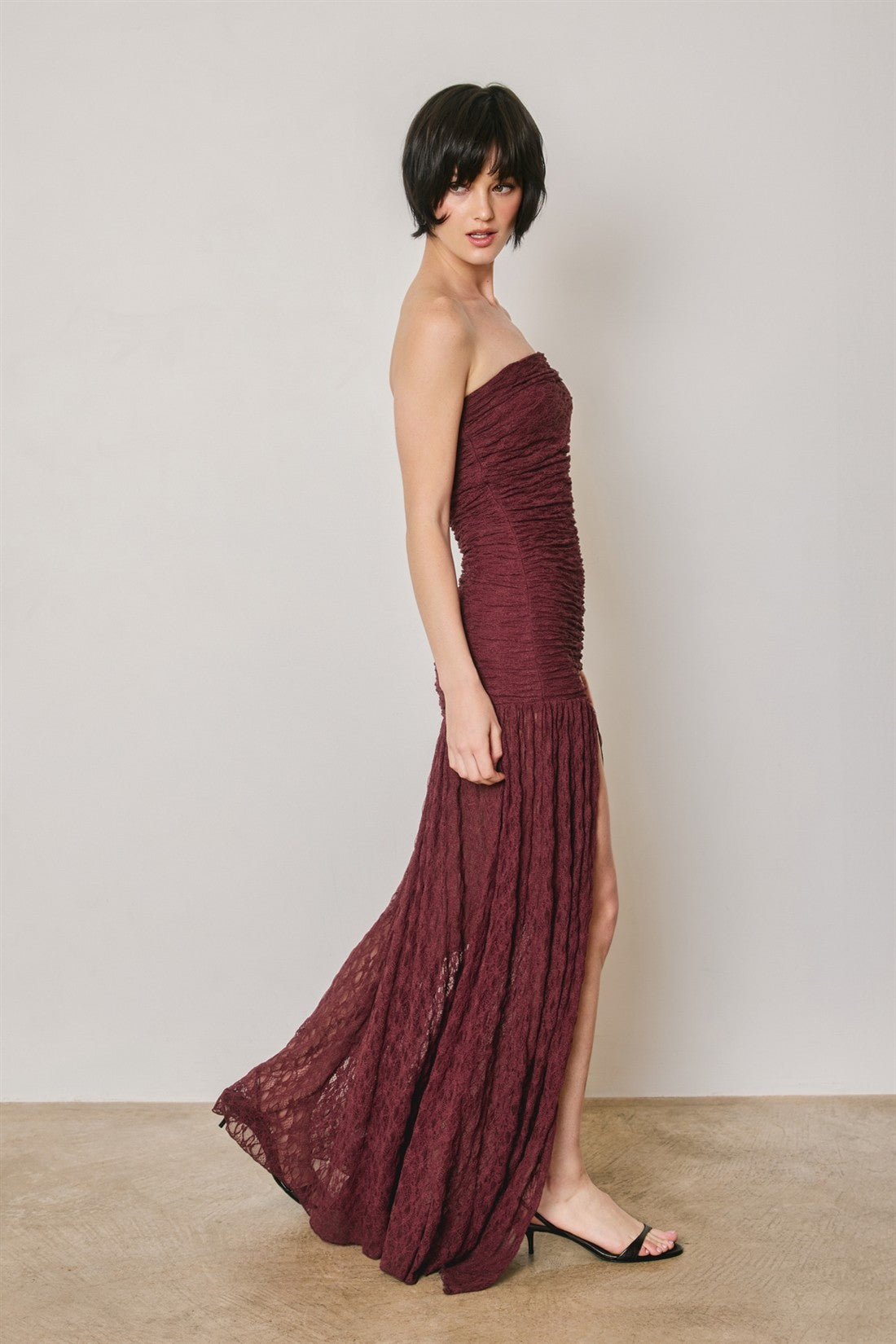 Waitlist 8/9 • Collins Sleeveless Ruched Lace Maxi Dress Burgundy