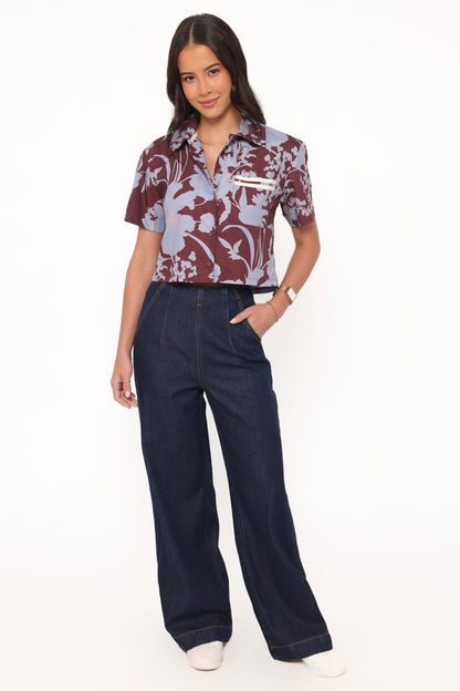 Aine Cropped Short Sleeve Shirt - Burgundy Floral