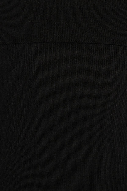 Archie Off the Shoulder Midi Dress - Black